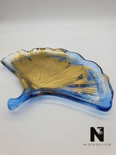 Lade das Bild in den Galerie-Viewer, Schale Ginkgoblatt blau-gold - NISER DESIGN
