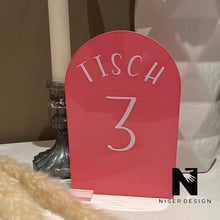 Lade das Bild in den Galerie-Viewer, Tischschild Aufsteller MARIE Hochzeit Feier halbrund personalisierbar Neu - NISER DESIGN
